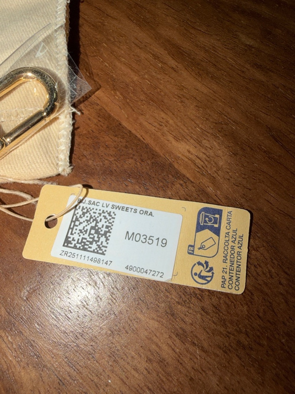 Louis Vuitton Lv sweets Gold-Tone Key Charm with Pink Monogram Lollipop - Picture 8 of 8